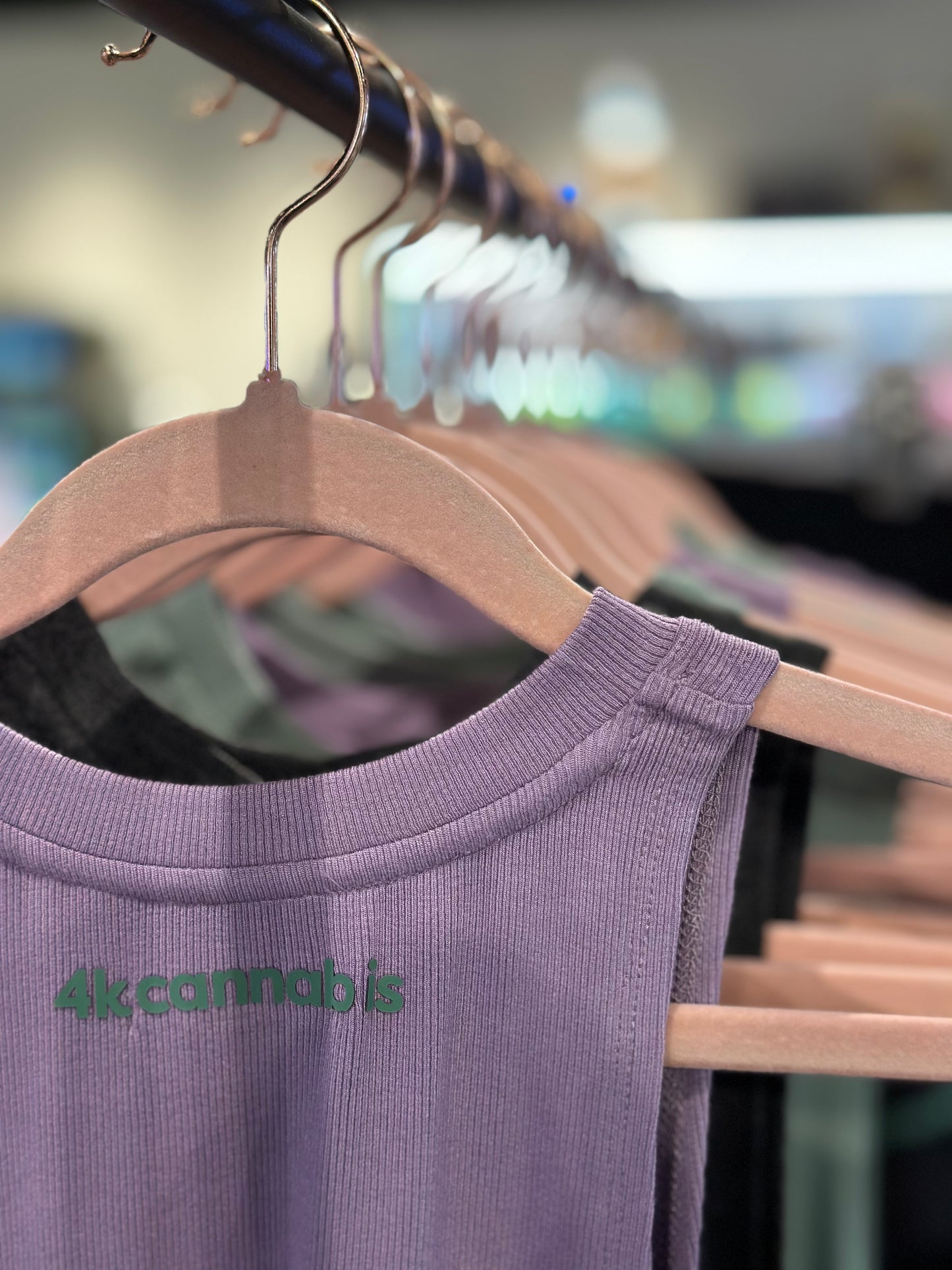 4K Cannabis | Ribbed Crop Tank